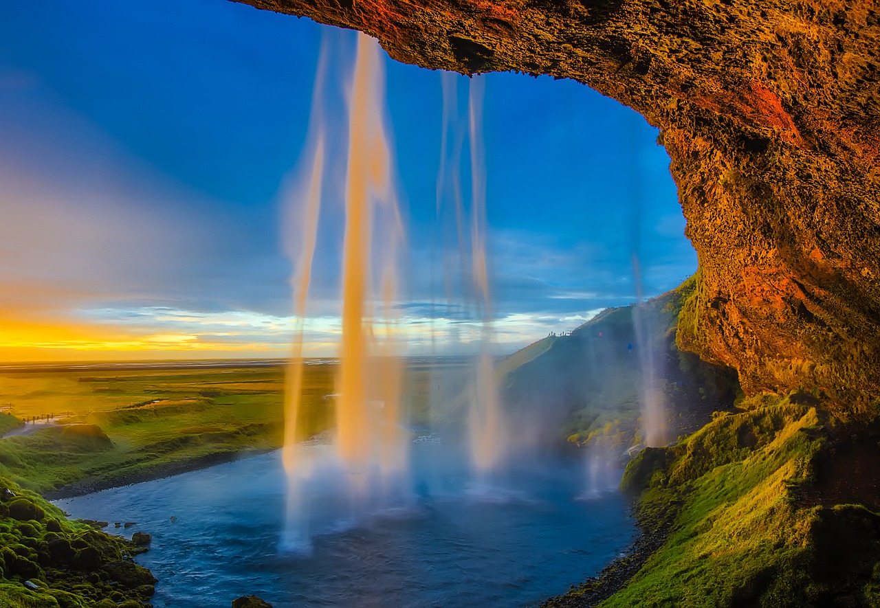 ジグソーパズルのヒント：スコゥガフォス滝（アイスランド）