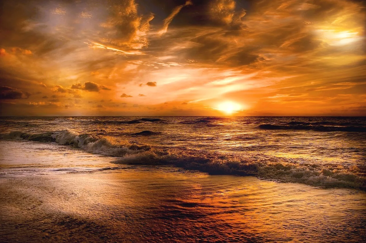 ジグソーパズルのヒント：夕暮れ時の海